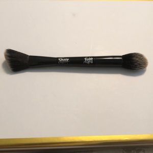 Kat von D shade and light brush
